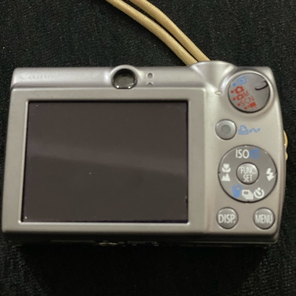 Canon IXY DIGITAL camera - Picture 6 of 14